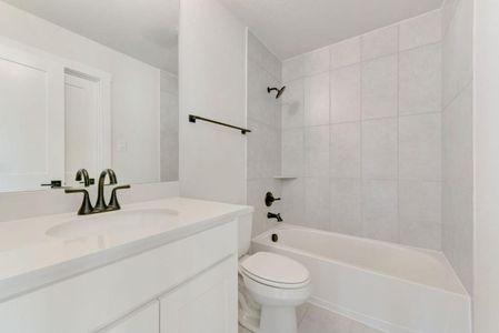 New construction Single-Family house 8507 Great Stone Trl, Rowlett, TX 75098 plan Royal Martinique - image 12