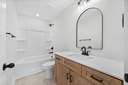 New construction Single-Family house 1080 Fox Dr, Clarksville, TN 37080 plan Maui - image 10