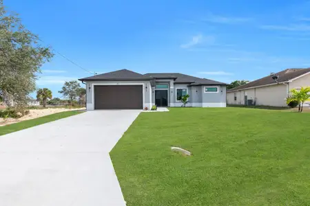 New construction Single-Family house 53 Susan S Ave, Lehigh Acres, FL 33976 - image