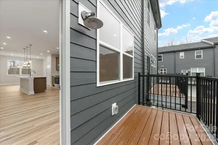 New construction Townhouse house 6008 Pivot Ct, Charlotte, NC 28205 - image