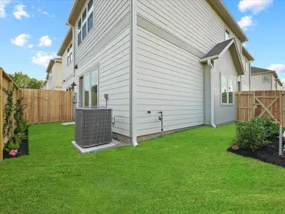 New construction Single-Family house 6537 Rena St, Houston, TX 77092 - image 4