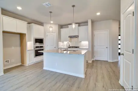 New construction Single-Family house 1824 Heritage Maples, New Braunfels, TX 78132 plan Bali - image