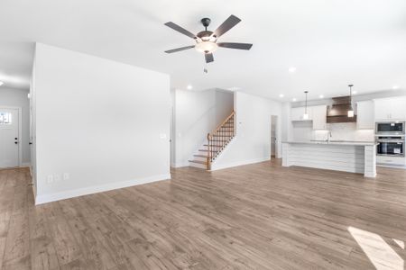 New construction Single-Family house 357 Ridge Pointe Dr, Athens, GA 30606 plan (GA)Dylan A.1 2 Front Entry - image 15