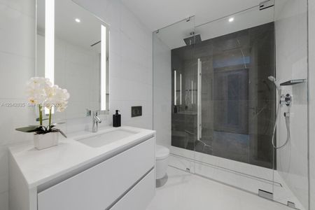 New construction Condo house 300 Biscayne Blvd Wy, Unit 2701, Miami, FL 33131 - image 6