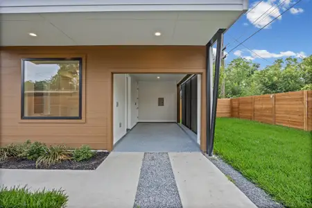 New construction Single-Family house 100 W Odell St, Unit 3, Austin, TX 78752 - image