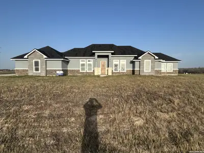 New construction Single-Family house 108 Estates, La Vernia, TX 78121 - image