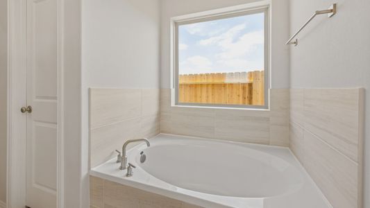 New construction Single-Family house San Antonio, TX 78249 plan Beech - image 10