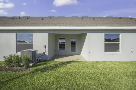New construction Single-Family house 8626 Govanni Ave, Fort Pierce, FL 34951 plan 1658 Villa - image