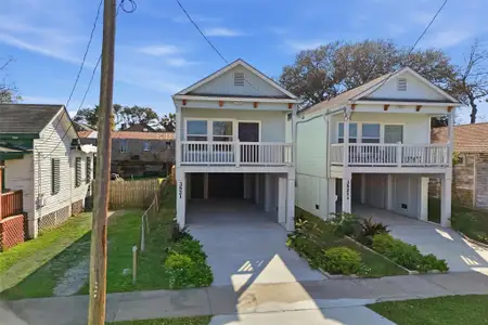 New construction Single-Family house 3521 Ave N 1/2, Unit B, Galveston, TX 77550 - image