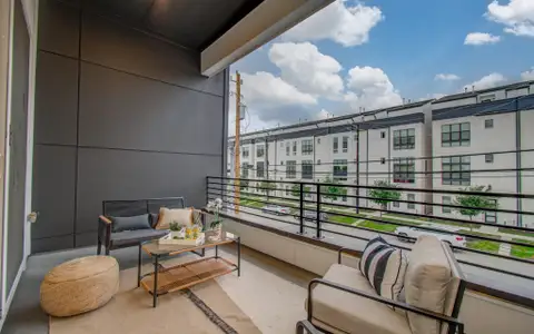 New construction Single-Family house 1113 Ennis St, Houston, TX 77003 - image 3