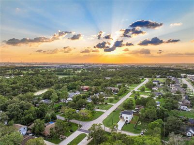 New construction Single-Family house 230 Bayshore Dr, La Porte, TX 77571 null- photo 38 38