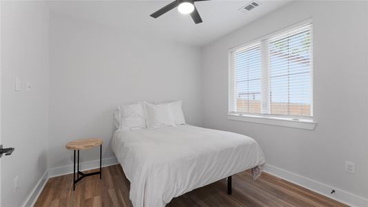 New construction Single-Family house 1840 E Lake Dr, Huntsville, TX 77340 - image 6