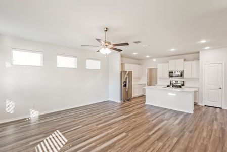 New construction Single-Family house 3904 Hometown Blvd, Heartland, TX 75126 plan Marion - image 10