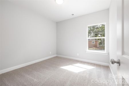 New construction Single-Family house 6625 Tracy Ave, Charlotte, NC 28214 - image 18