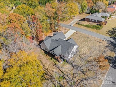 New construction Single-Family house 8946 Fallsdale Dr, Charlotte, NC 28214 - image