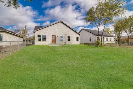 New construction Single-Family house 5032 Pinson St, Fort Worth, TX 76105 - image 2