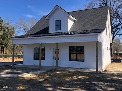 New construction Single-Family house 412 N Green St, Selma, NC 27576 null- photo 0