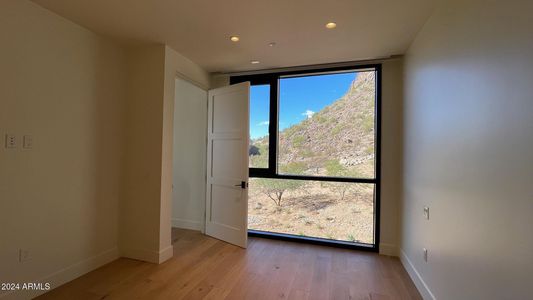 New construction Apartment house 5000 N Camelback Ridge Road, Unit 201, Scottsdale, AZ 85251 - photo 5 5