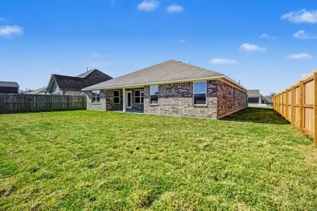 New construction Single-Family house 16 Keystone Ct, Angleton, TX 77515 plan 2500 - image