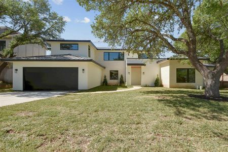 New construction Single-Family house 1517 Ben Crenshaw Way, Austin, TX 78746 - photo 0