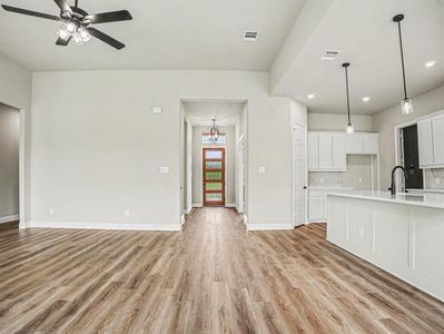 New construction Single-Family house 6830 Southrock Rd, Midlothian, TX 76065 - image 15