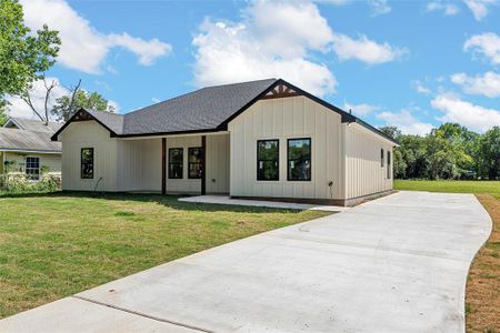 New construction Single-Family house 3320 N 27Th St, Waco, TX 76708 - image