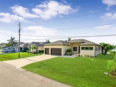 New construction Single-Family house 15618 Viscount Cir, Port Charlotte, FL 33981 - image