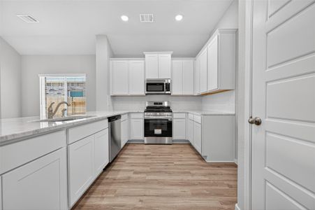 New construction Single-Family house 21923 Oia Island Dr, Hockley, TX 77447 - image 8