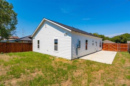 New construction Single-Family house 1124 E Annie St, Fort Worth, TX 76104 - image