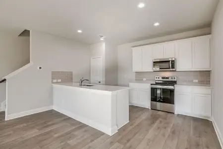 New construction Townhouse house 6817 Robert Reed Dr, Arlington, TX 76001 - image 5