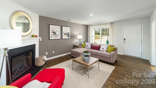Northway at Thornbluff by D.R. Horton in Charlotte - photo 21 21