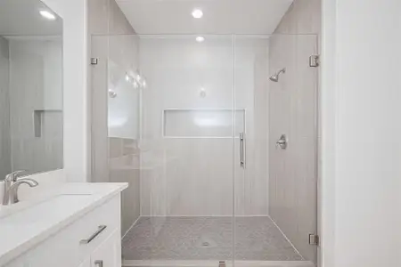 New construction Single-Family house 7307 W Knoll St, Houston, TX 77028 - image