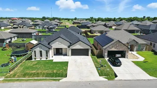 New construction Single-Family house 2410 Lauren St, Mabank, TX 75147 - image