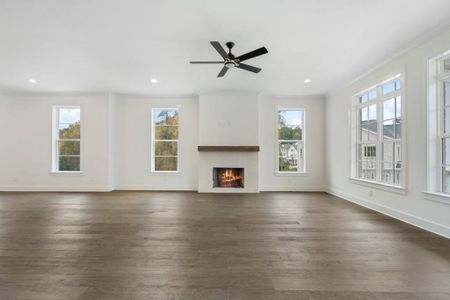 New construction Single-Family house 2120 Parkside Lane, Roswell, GA 30076 - photo 8 8