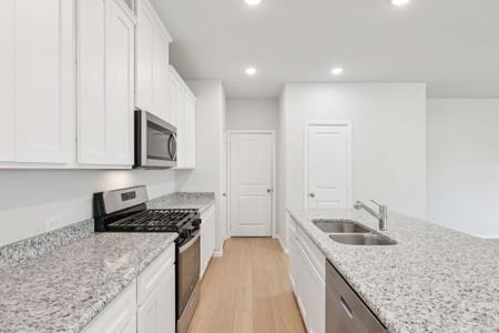 New construction Single-Family house 1120 Novelle Bend Dr, Houston, TX 77336 - image 6