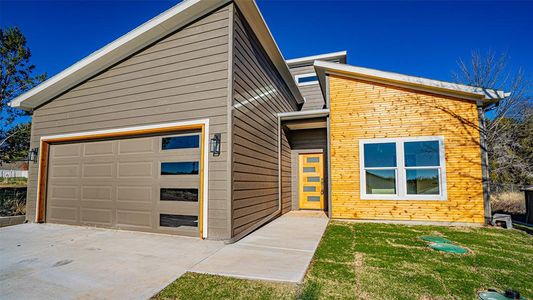 New construction Single-Family house 3320 Brazos River Dr, Granbury, TX 76048 null- photo 0