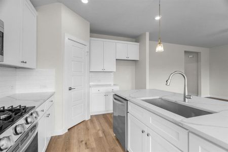 New construction Single-Family house 623 Kyle Dr, Tioga, TX 76271 - image 11