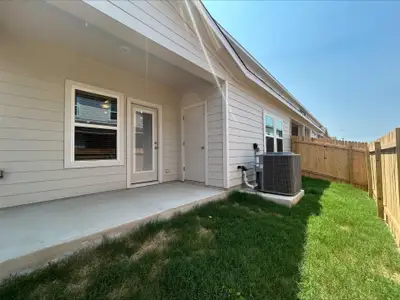 New construction Townhouse house 1850 Settlers Glen Dr, Unit 405, Round Rock, TX 78665 plan The Emma (210) - image