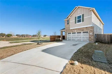 New construction Single-Family house 2001 Saskatoon St, Georgetown, TX 78626 - image