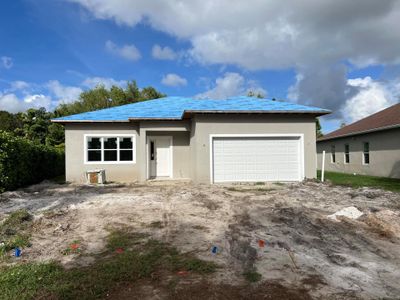 New construction Single-Family house 675 Ne Moss Rose Pl, Port St. Lucie, FL 34983 null- photo 0