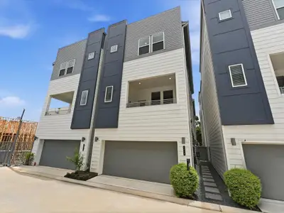 New construction Single-Family house 1806 Elysian St, Houston, TX 77026 - image