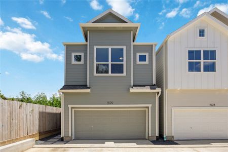 New construction Single-Family house 1530 W 34Th St, Houston, TX 77018 - image