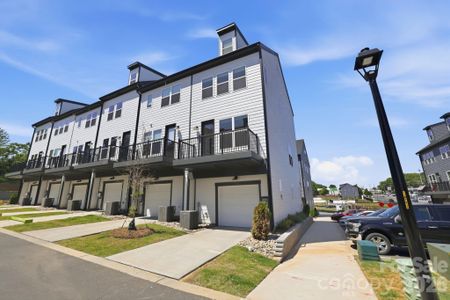 New construction Townhouse house 5525 Swaling St, Charlotte, NC 28217 - image