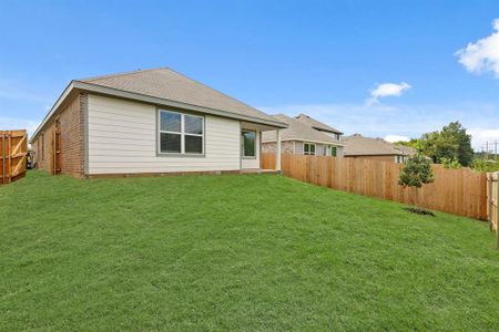 New construction Single-Family house 1602 Romans Rd, Ennis, TX 75119 plan The Grove - image