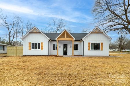 New construction Single-Family house 1037 Dameron Rd, Bessemer City, NC 28016 null- photo 1 1