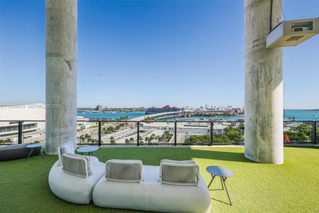 New construction Condo house 398 Ne 5Th St, Unit 3718-3719, Miami, FL 33132 - image