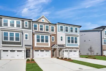 New construction Townhouse house 10019 Secluded Garden Dr, Unit #165, Apex, NC 27523 - image