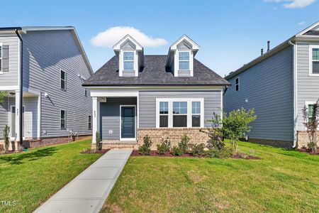 New construction Single-Family house 809 Portland Rose Dr, Knightdale, NC 27545 plan Longleaf - image