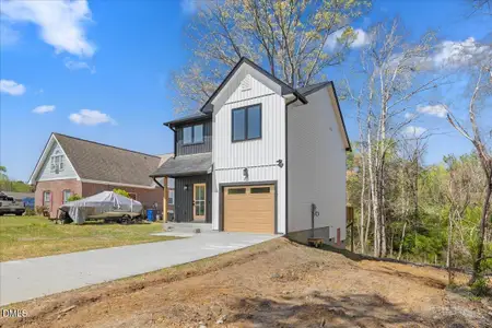 New construction Single-Family house 17 Runneymede Pl, Smithfield, NC 27577 - image