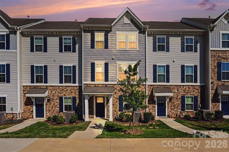 New construction Townhouse house 1414 Newell Towns Ln, Charlotte, NC 28262 - image